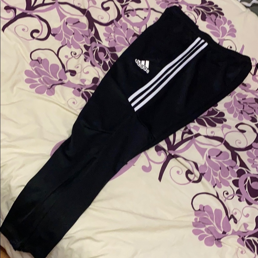 ADIDAS Jogger - Picture 2 of 10